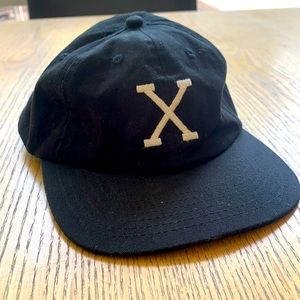 10 deep hat black